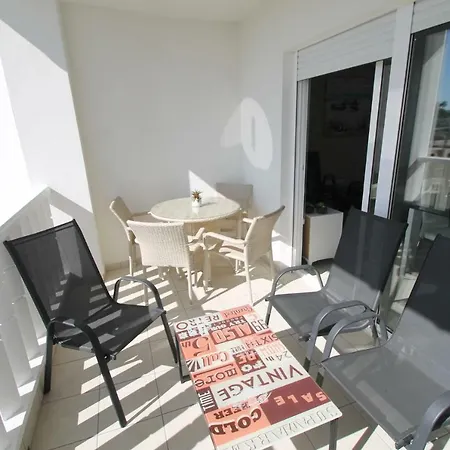 Pinet Beach 18 Apartment *
