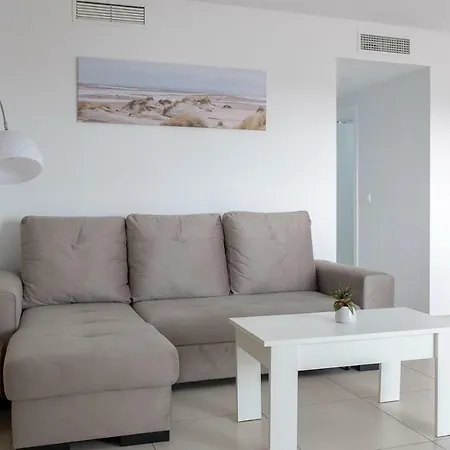 Pinet Beach 18 Apartment